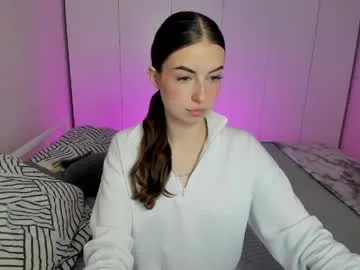 kelly_sal live stage