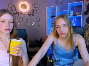 keylas_moan live stage