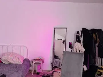 kikimoor live stage