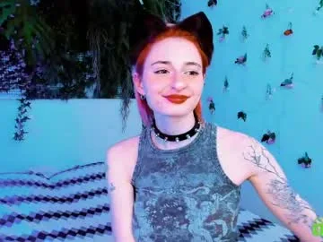 kira__cutie live stage