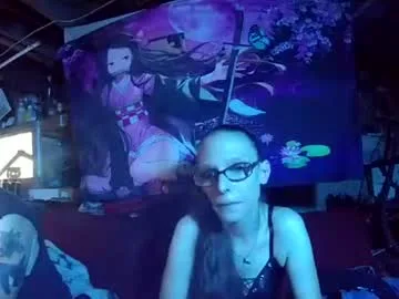 lacedinleather live stage