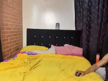 latinosadictosalsexo live stage