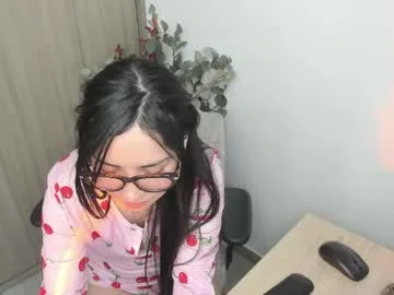 lauryn_chills live stage