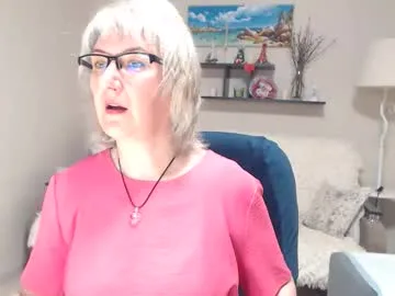 leilamays live stage