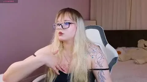lia_cherrymay のライブサムネイル