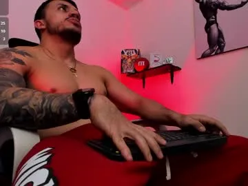 liamreigns_ live stage