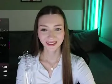 lindsey_mey live stage