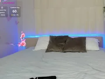 lira_revery live stage