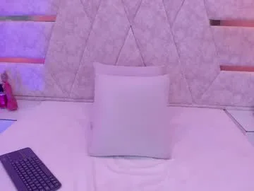 little_vel live stage
