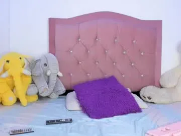 littleangelx_ live stage