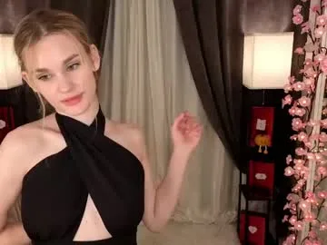 liz_nip live stage