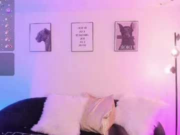 lizzyponcee live stage