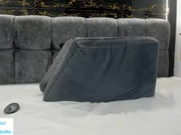 logan_griffin live stage