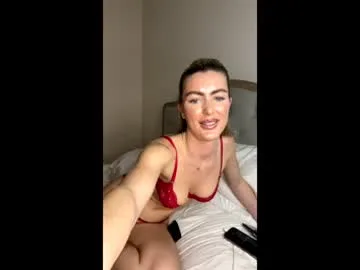 lola_raex live act