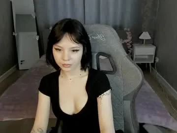 loly_cuttie live stage
