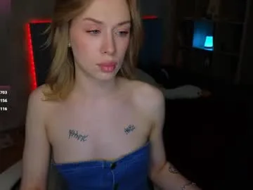 lucia_wiwi live stage