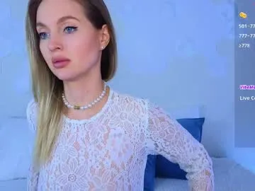 lynna_sparks live stage