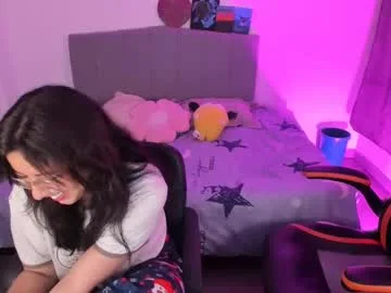 madelaine_taylor live stage
