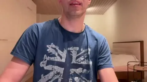 Миниатюра в прямом эфире для maksifed