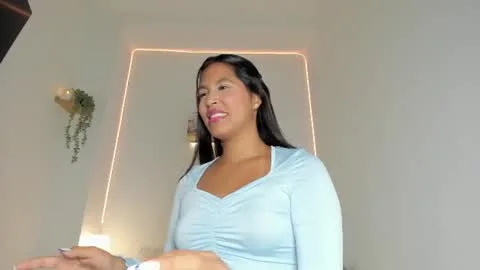 Live thumbnail for maragirl