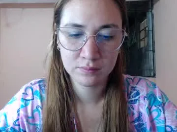 maria_c_s live stage