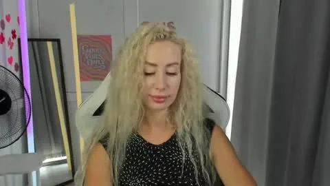 الصورة المصغّرة المباشرة لـ marilyndreamm