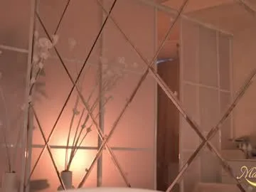 marylunamay live stage