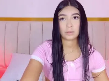 megan_cruzgb live stage