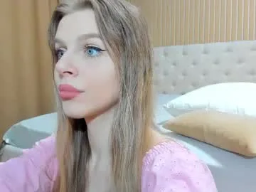 mila_polly_and_forester live stage
