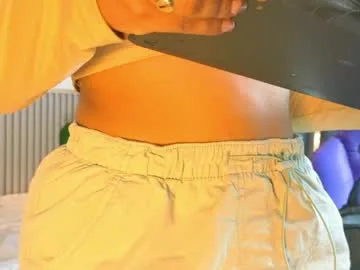 milena_lawson live stage
