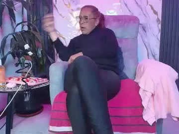milf_sikiu live stage