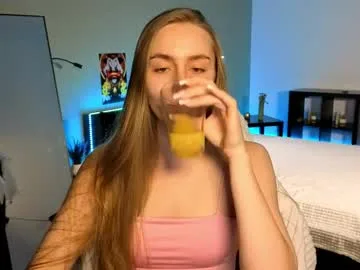 miss_emily19 live stage