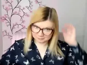 molly_moree live stage