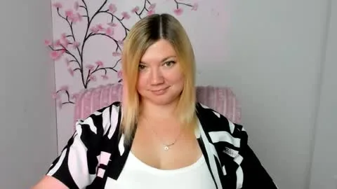 Миниатюра в прямом эфире для molly_moree