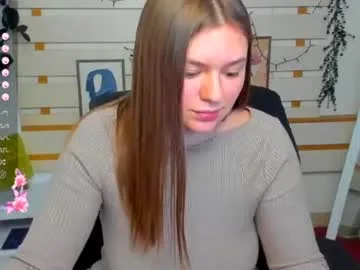 monika_youu live stage