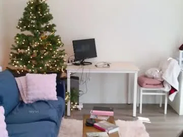 ms_mochii live stage