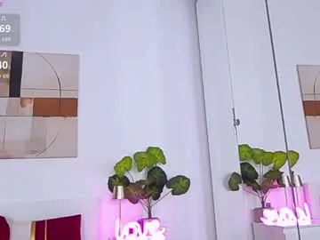 nadeen_ live stage