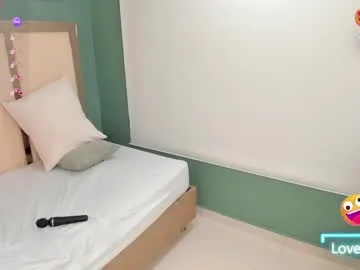 nahiara_rios_ live stage