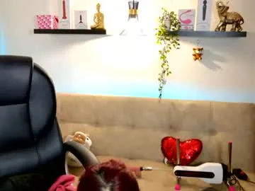 naomy_hot8 live stage