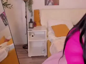 natali_xl live stage