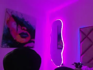 nenaarisk live stage
