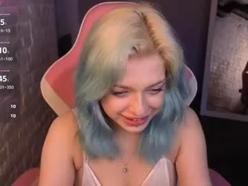 Photo of neondollxx