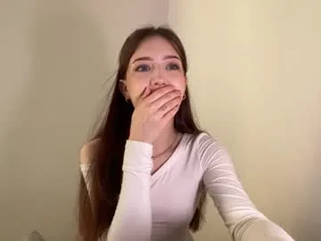 nextdoorkiora live stage