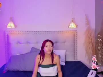nicole_vega18 live stage