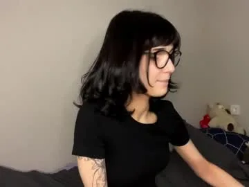 odettehatt live stage