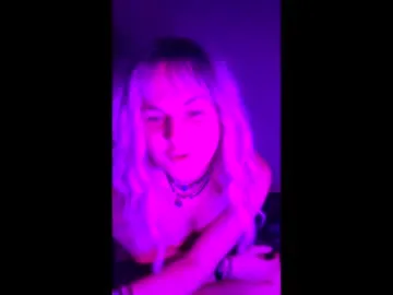ohellesbells live stage