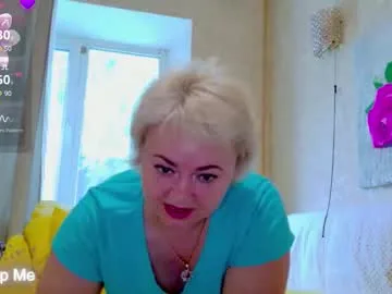 oliviaparadise live stage