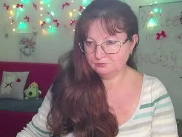 oovanessahotts live stage