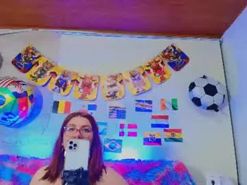 pamela_boobs01 live stage