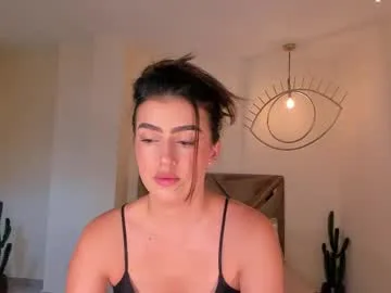 paulinasantosx live stage